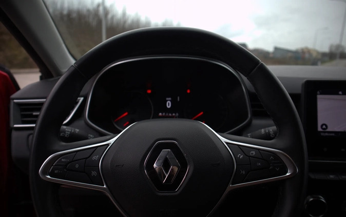 Renault Clio cena 58900 przebieg: 33000, rok produkcji 2021 z Gdańsk małe 742